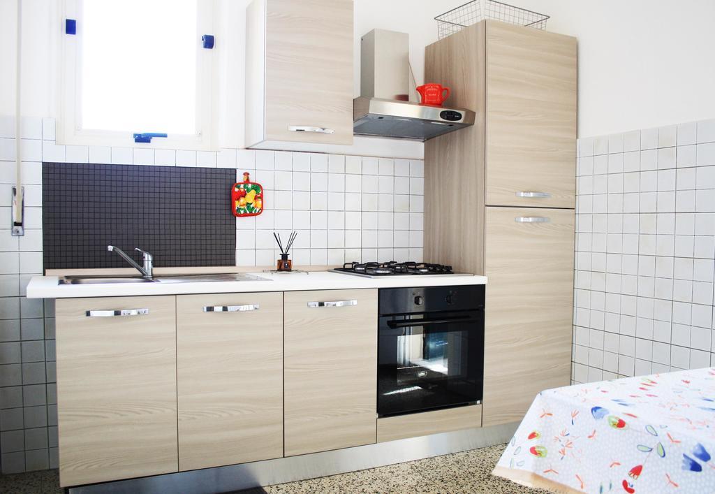 카스틸리오네 델라 페스카이아 Casa Marina 아파트 외부 사진